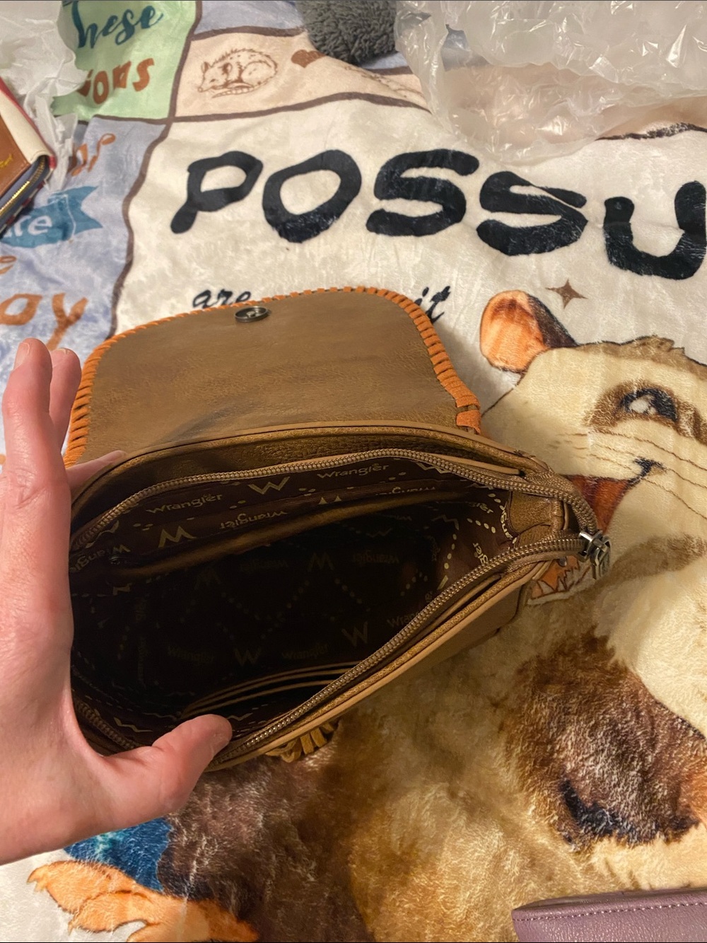 Wrangler Crossbody bag - Picture 4 of 4